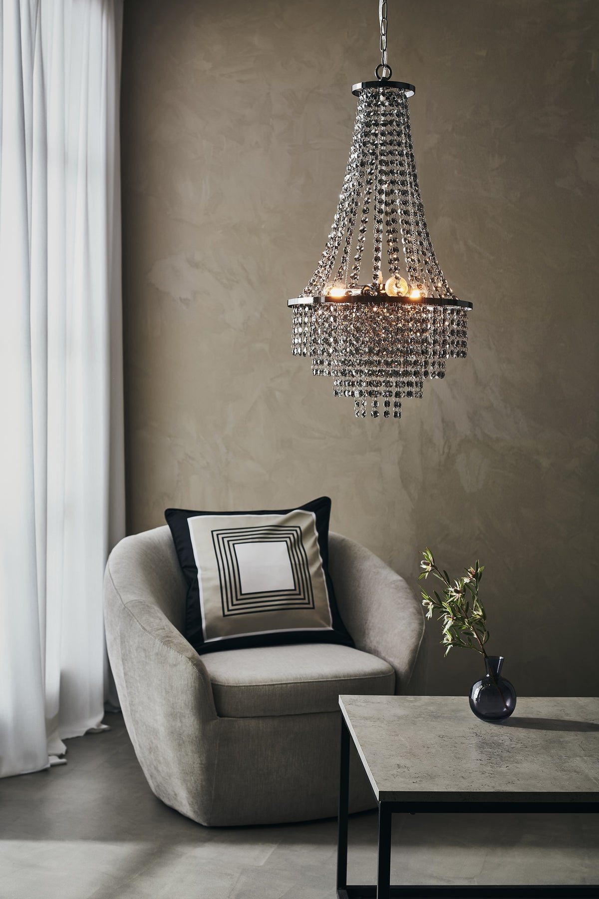 Lustre Allington 3 lumières en chrome noir et cristal