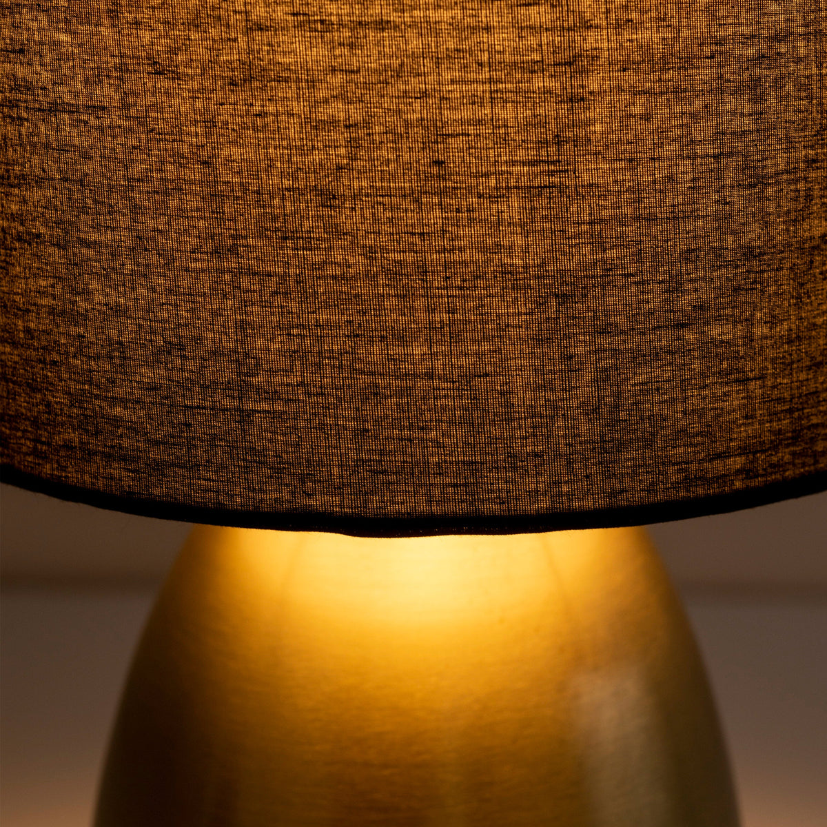 Lampe à poser Aurum dorée, tissu