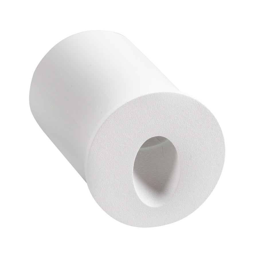 Vue de face du produit blanc cylindrique sur fond blanc, ouverture centrale ronde