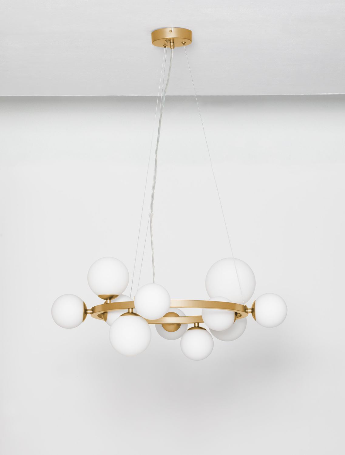 Suspension Odillia 11 lumières dorée, verre