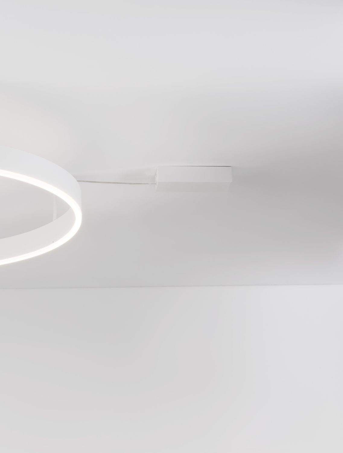 Suspension Motif blanche, L 80 cm