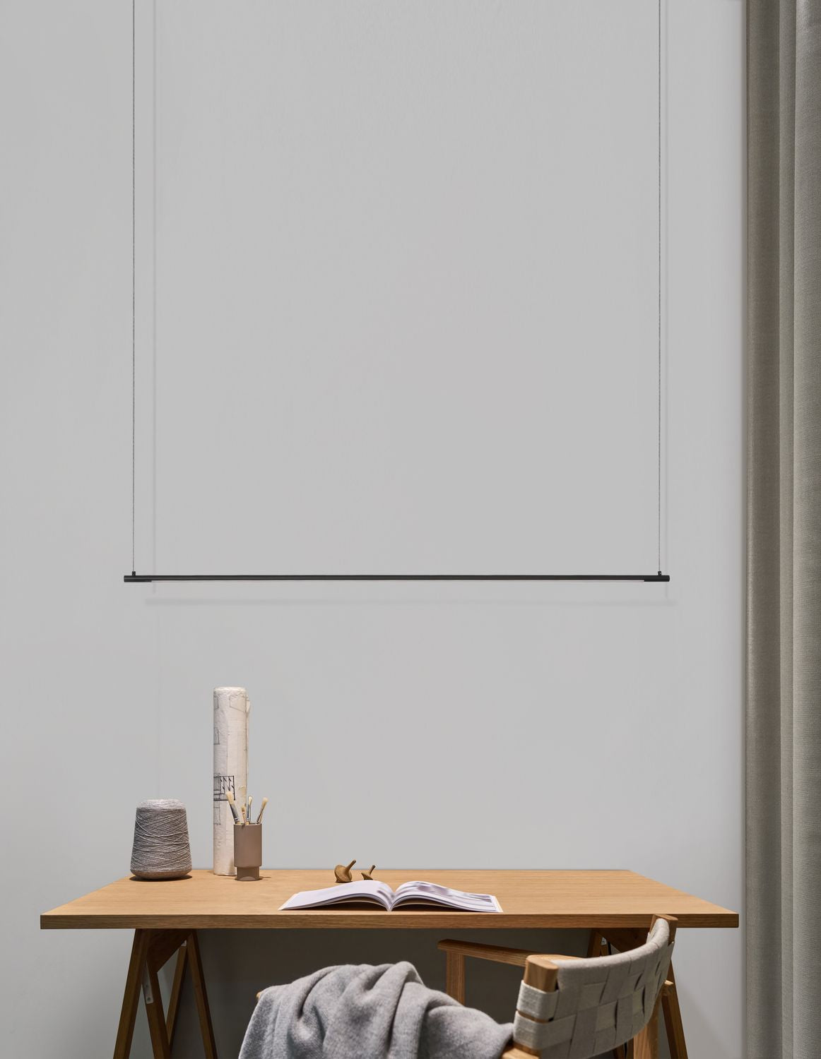 Suspension Elettra noire, H 150 cm