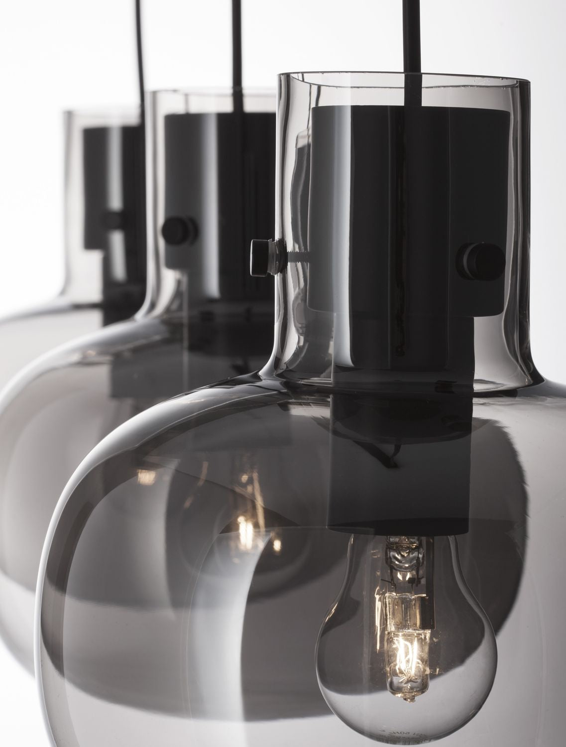Suspension Cinzia 3 lumières noire, verre, H 175 cm