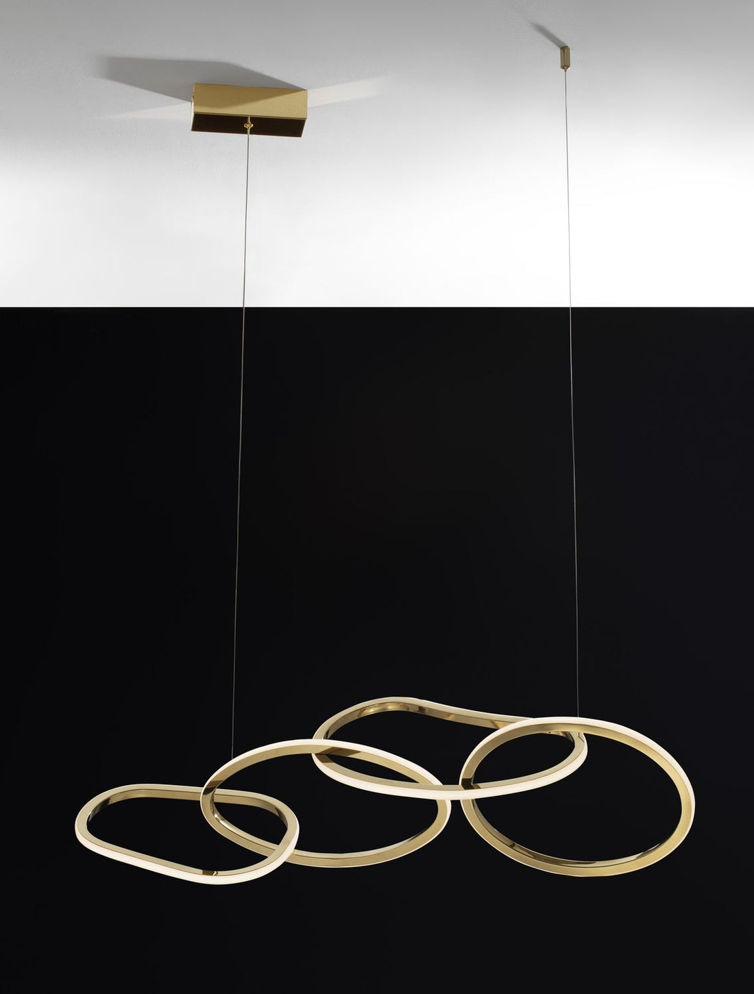Suspension luminaire | Girish