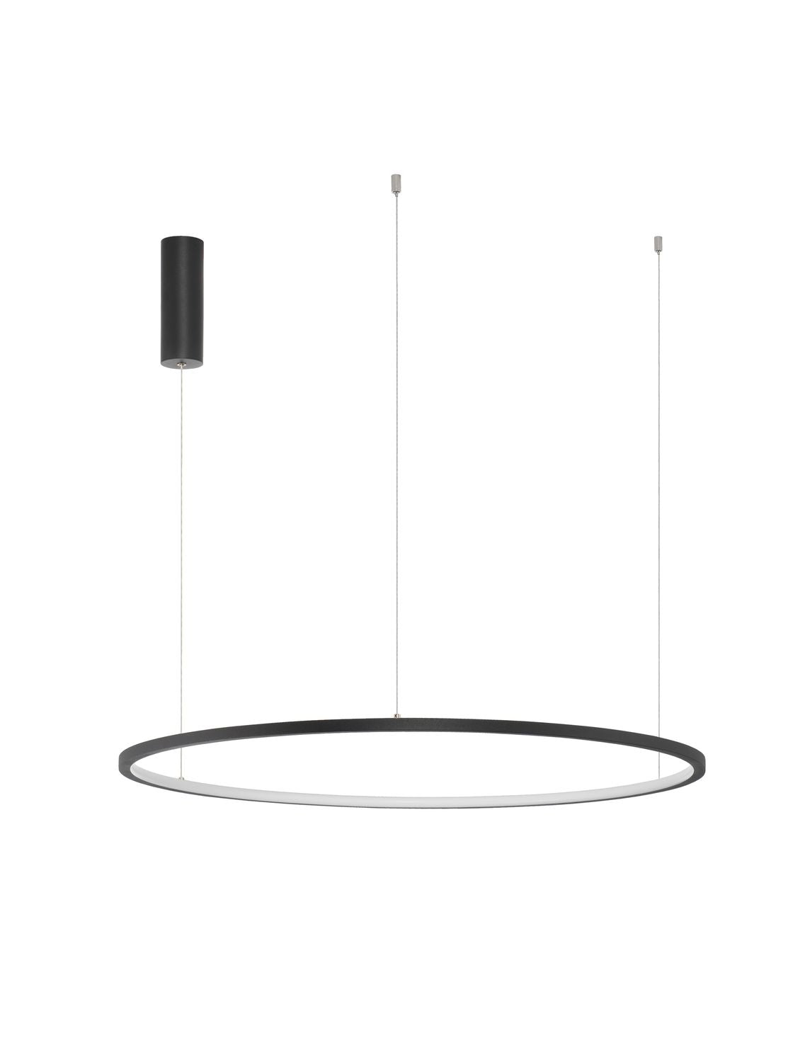 Vue de face du luminaire sur fond blanc, anneau noir et diffuseur blanc