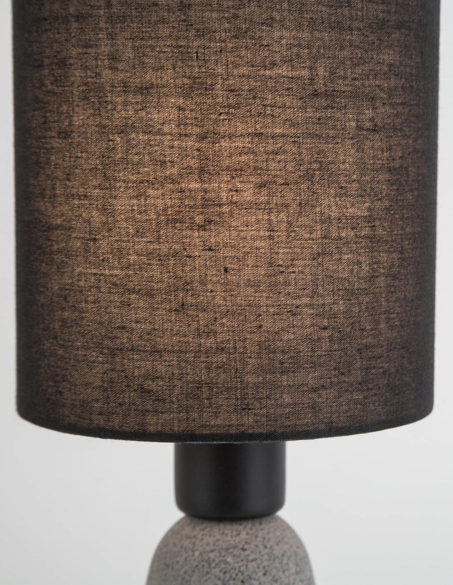 Lampe à poser Zero grise, béton
