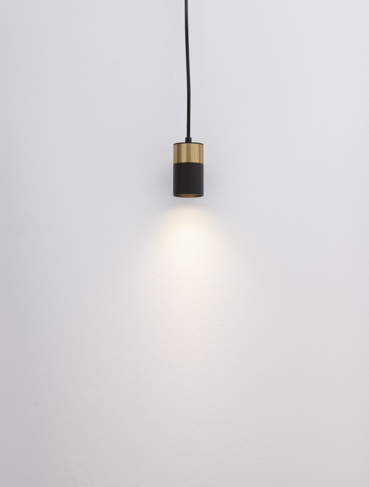 Suspension Pongo noire, H 160 cm