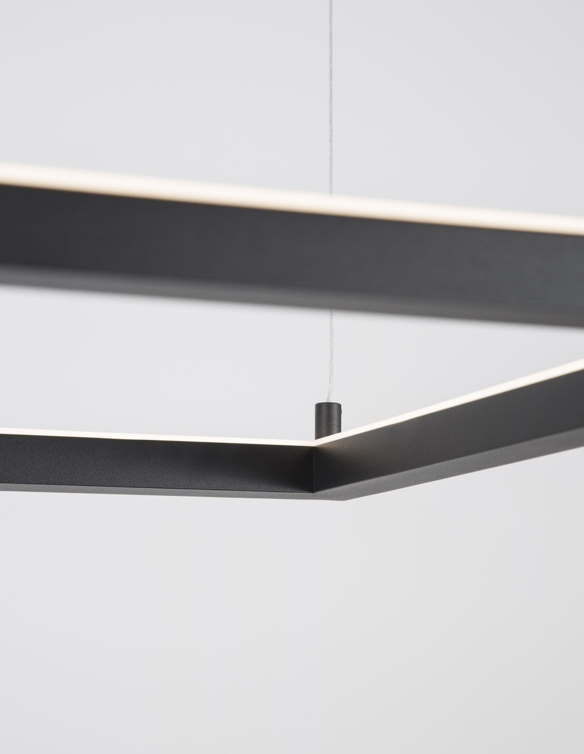 Suspension Eterna noire (9990736)