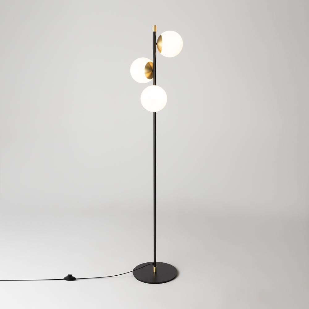 Nostalgia black floor lamp