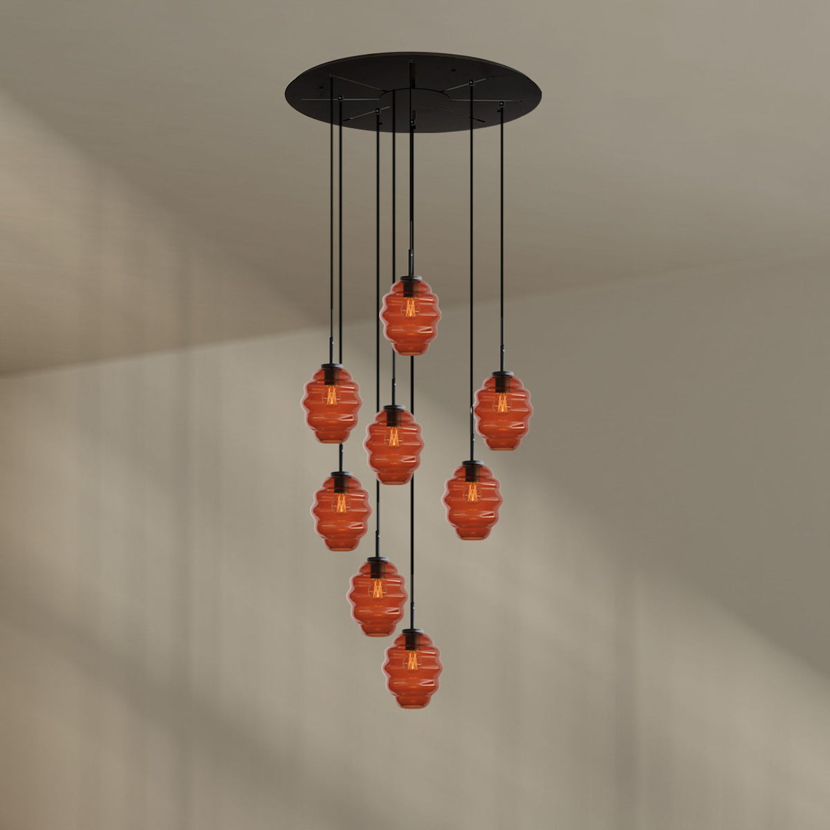 Suspension grande hauteur Echos 8 lumières, rosace Ø 80 cm, verres Ø 18 cm