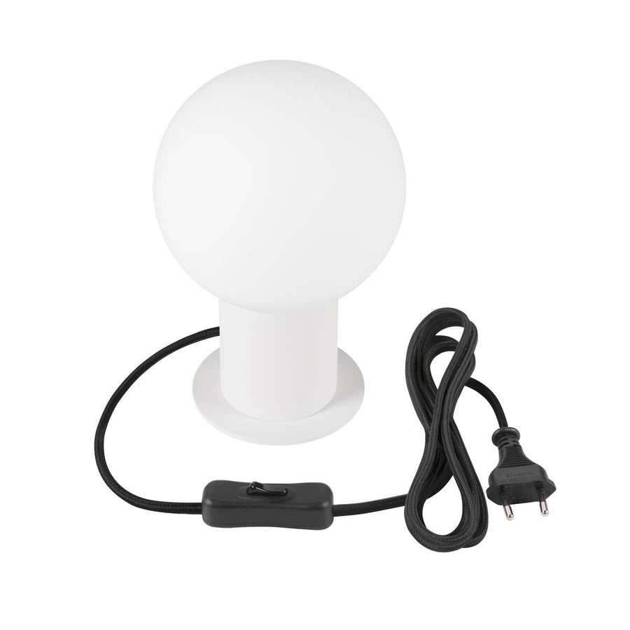 Lampe éteinte, globe blanc sur base cylindrique, câble noir enroulé avec interrupteur et prise