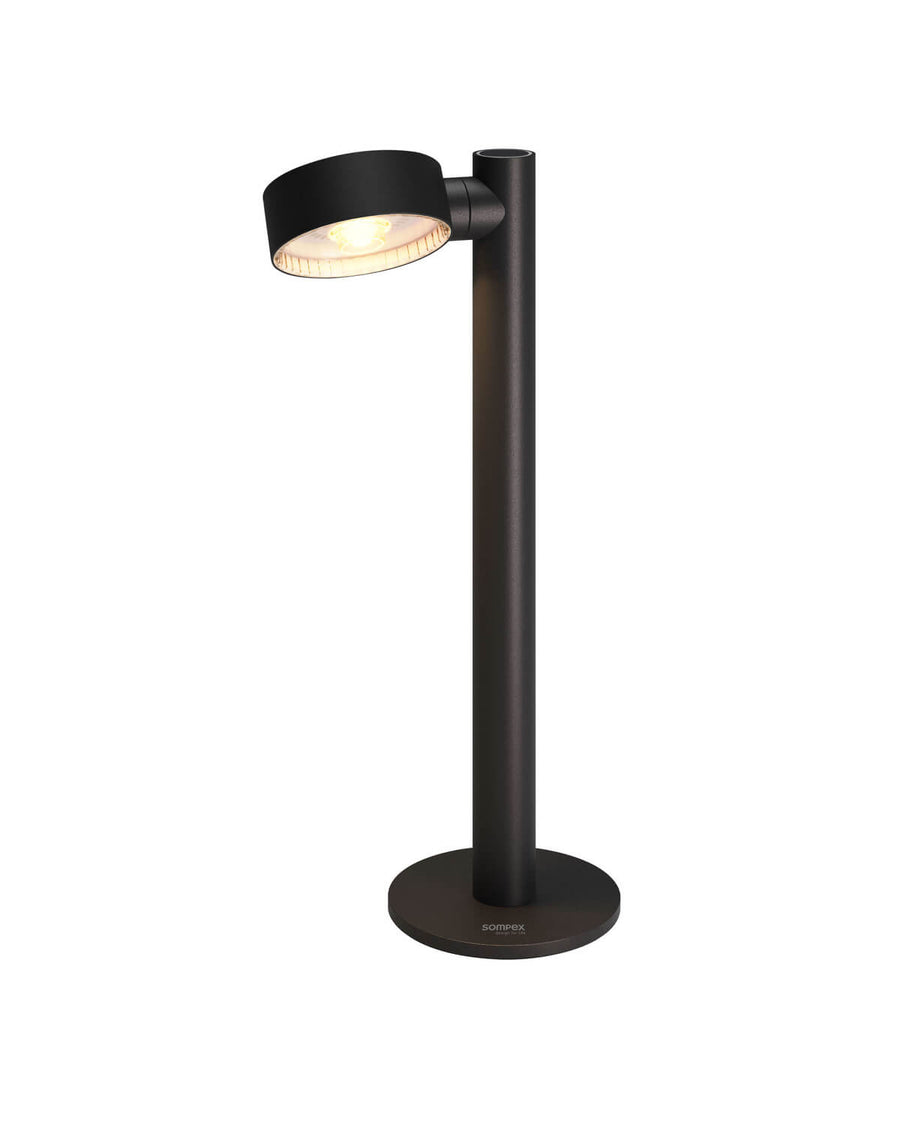 Détail de la tête ronde allumée avec diffuseur en verre strié et source LED