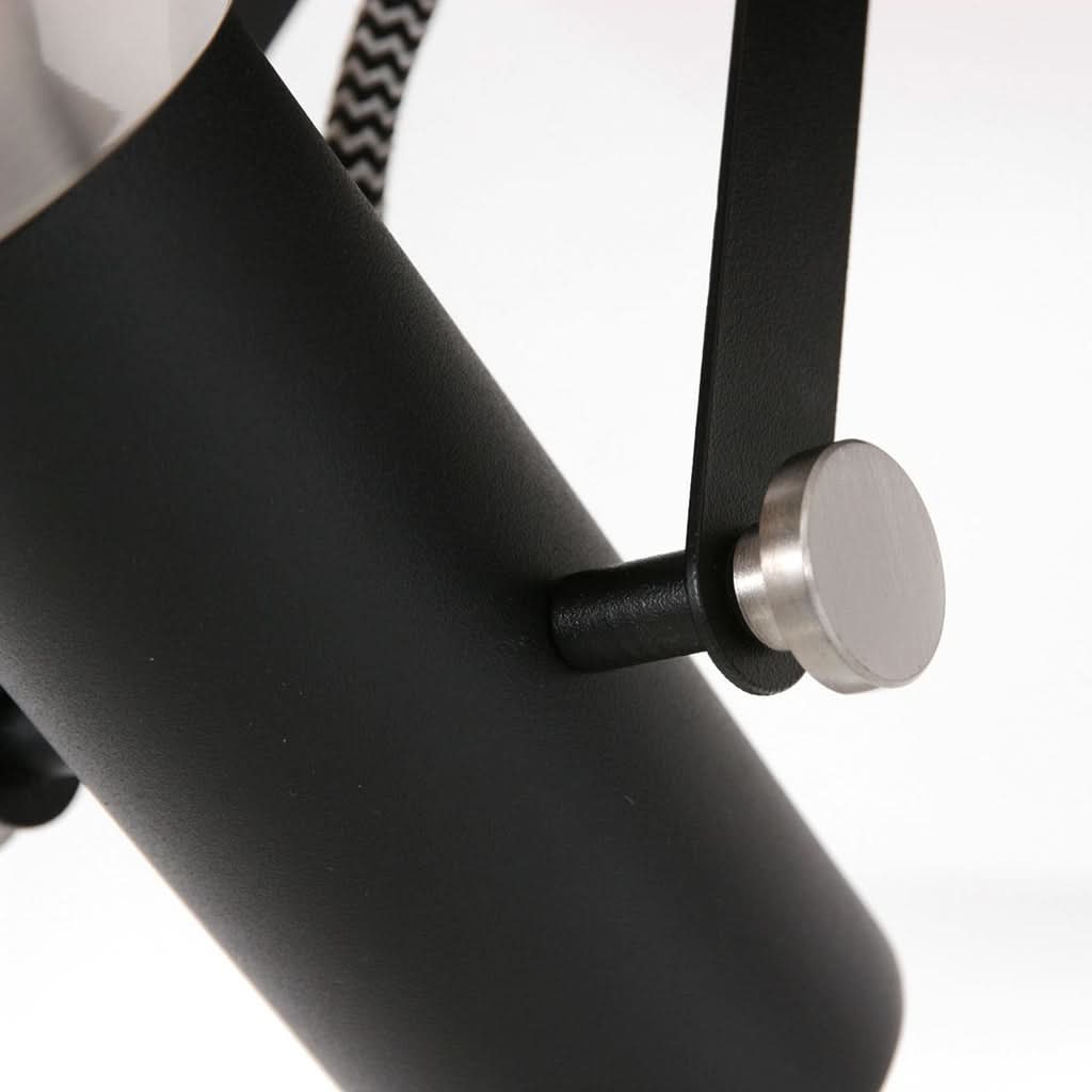 Spot Acier 3338ZW Zwart se traduit en français par Spot en acier 3338ZW Noir. | Designix - - https://designix.fr