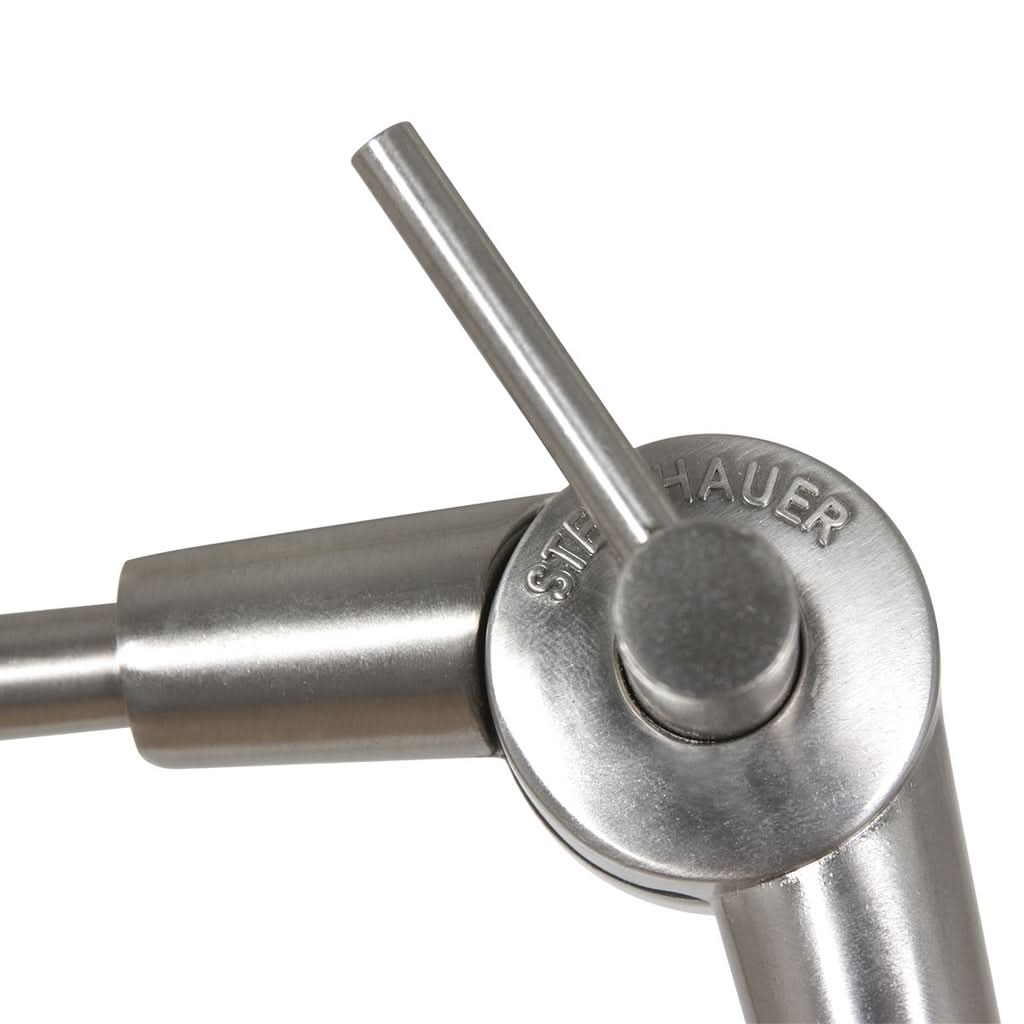 Applique murale orientable Prestige Chic, abat-jour velours argent à variateur – vue 4 – Designix.fr