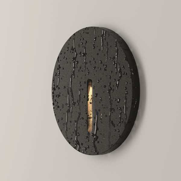 Black luminaire lock