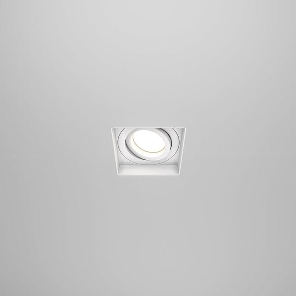 Atom White spotlight
