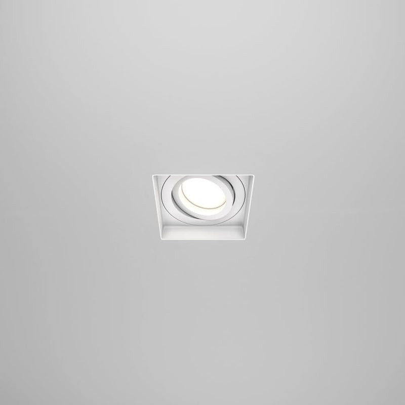 Atom White spotlight
